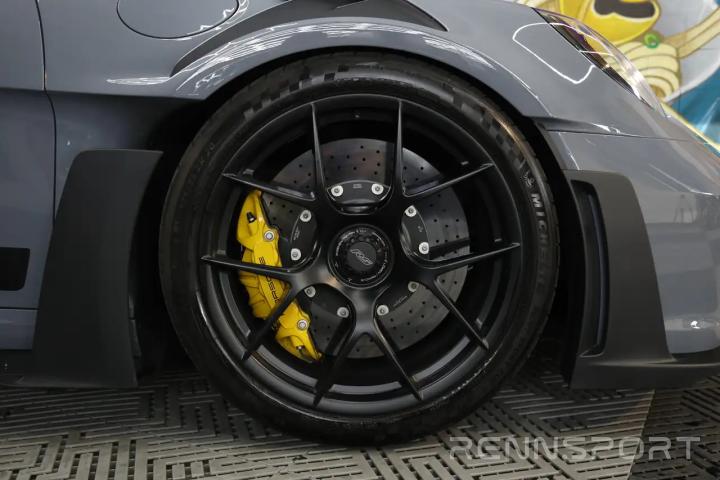 992 GT3 RS (2024) - Photo 13
