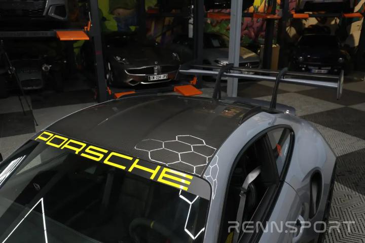992 GT3 RS (2024) - Photo 14