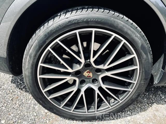 Cayenne E3 e-hybrid (2020) - Photo 3