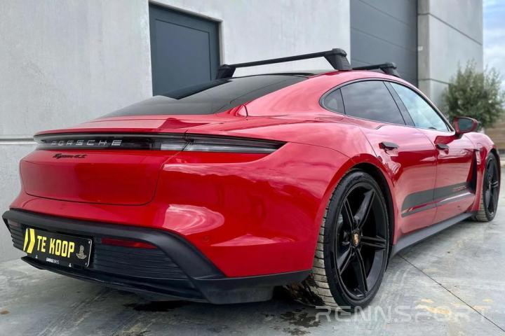 Taycan 4S (2020) - Photo 8