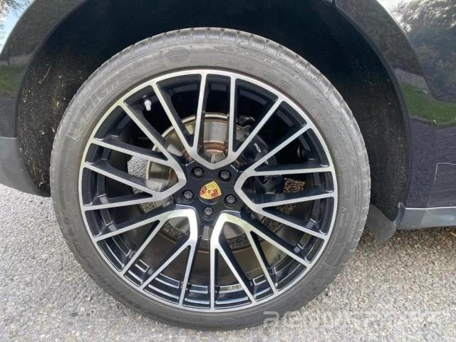 Macan Turbo (2019) - Photo 14