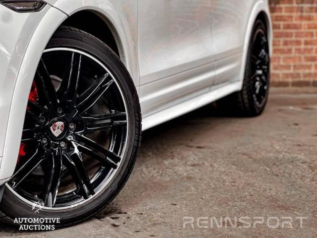 Cayenne E2 GTS (2013) - Photo 2