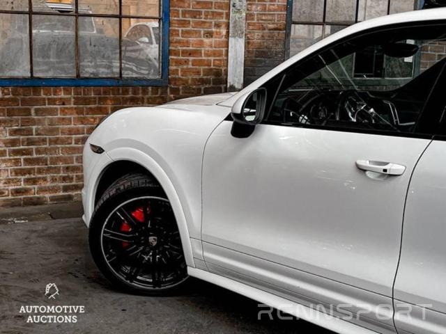 Cayenne E2 GTS (2013) - Photo 12