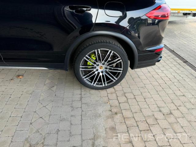 Cayenne E2 S e-hybrid (2015) - Photo 12