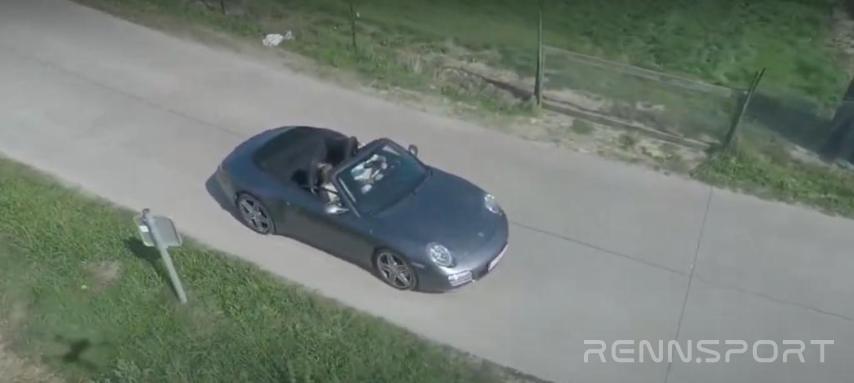 997 Carrera 4 (2011) - Photo 5