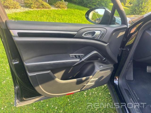 Cayenne E2 S e-hybrid (2016) - Photo 3
