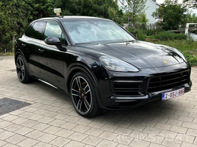 Cayenne E3 Phase I e-hybrid (2020) - Photo 2