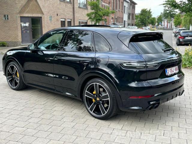 Cayenne E3 Phase I e-hybrid (2020) - Photo 6