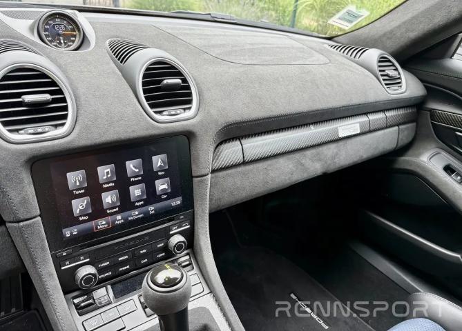 Cayman 718 GT4 RS (2022) - Photo 14