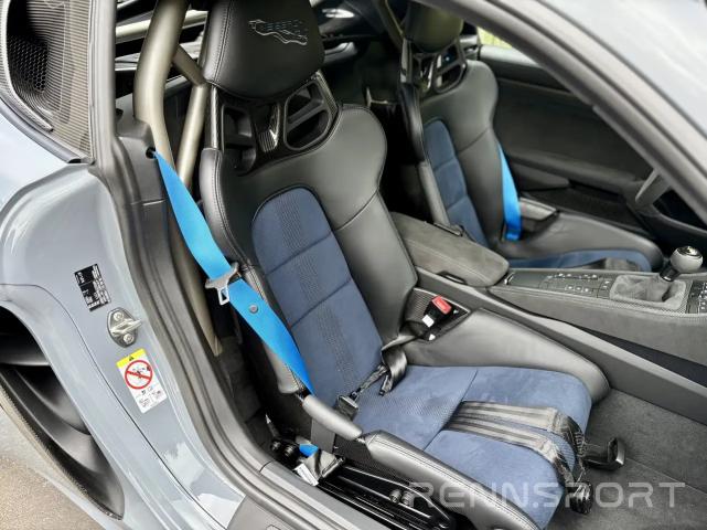 Cayman 718 GT4 RS (2022) - Photo 11