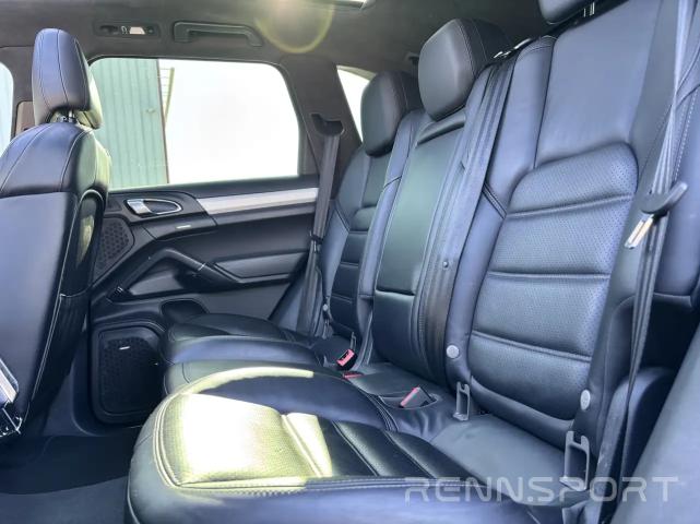 Cayenne E2 Phase II Turbo (2015) - Photo 13