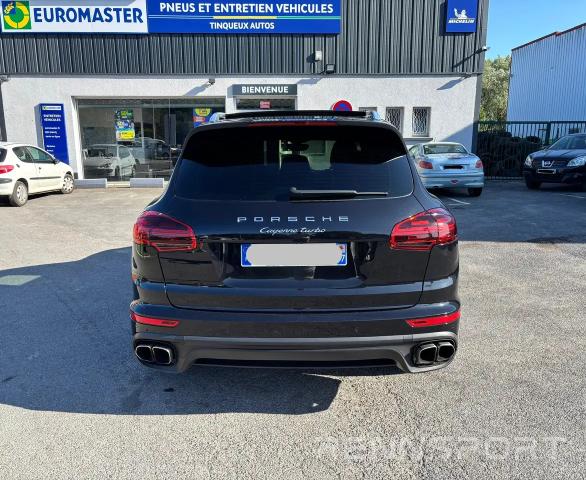 Cayenne E2 Phase II Turbo (2015) - Photo 4