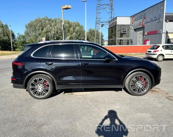 Cayenne E2 Phase II Turbo (2015) - Photo 2