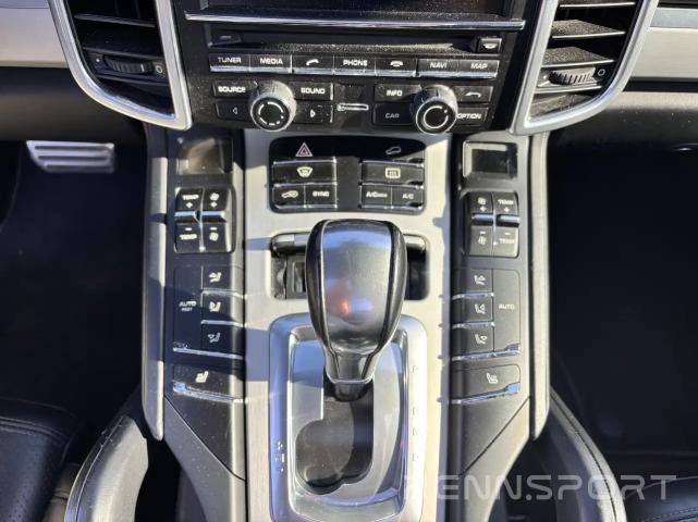 Cayenne E2 Phase II Turbo (2015) - Photo 12