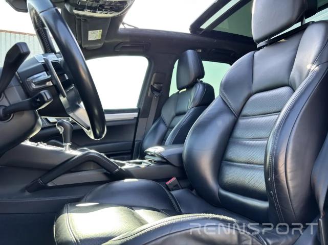 Cayenne E2 Phase II Turbo (2015) - Photo 9
