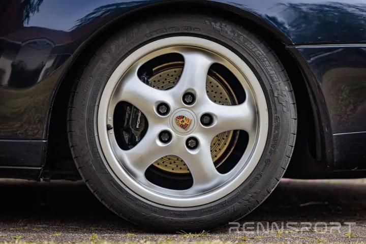 993 Carrera (1994) - Photo 2