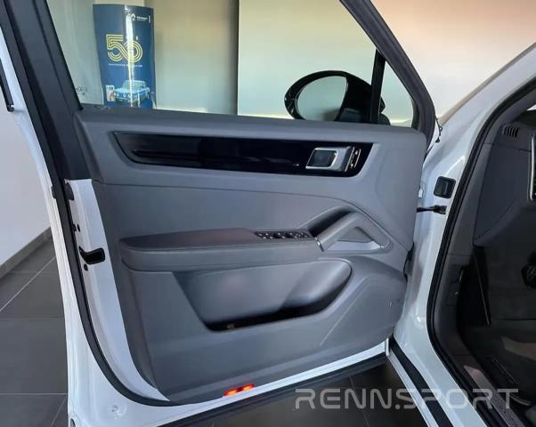 Cayenne E3 Phase I e-hybrid (2019) - Photo 9