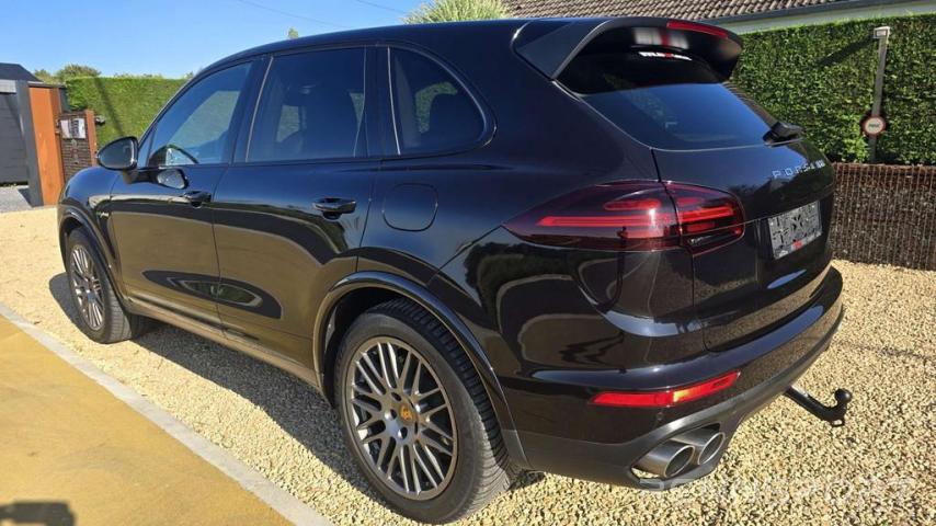 Cayenne E2 Phase II S e-hybrid (2016) - Photo 6