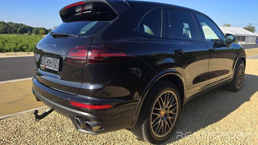 Cayenne E2 Phase II S e-hybrid (2016) - Photo 5