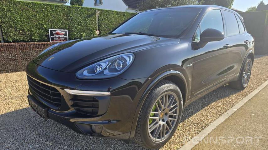 Cayenne E2 Phase II S e-hybrid (2016) - Photo 1