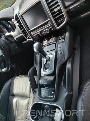 Cayenne E2 Phase I S hybrid (2011) - Photo 8