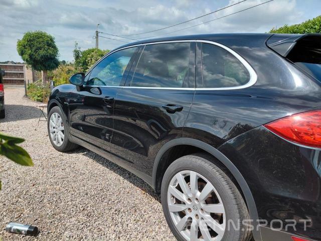 Cayenne E2 Phase I S hybrid (2011) - Photo 3